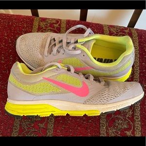 Nike Zoom Fly 2 Sneakers